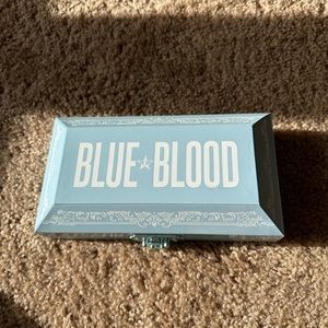 Jeffree Star blue blood pallet!